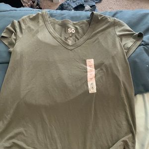 green v neck small